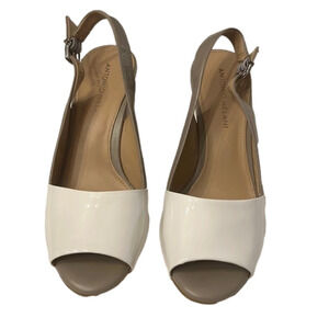 Antonio Melani open toe wedges size 7M white/grey